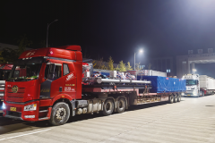 <b>本次发运的钻机属大型高附加值设</b>